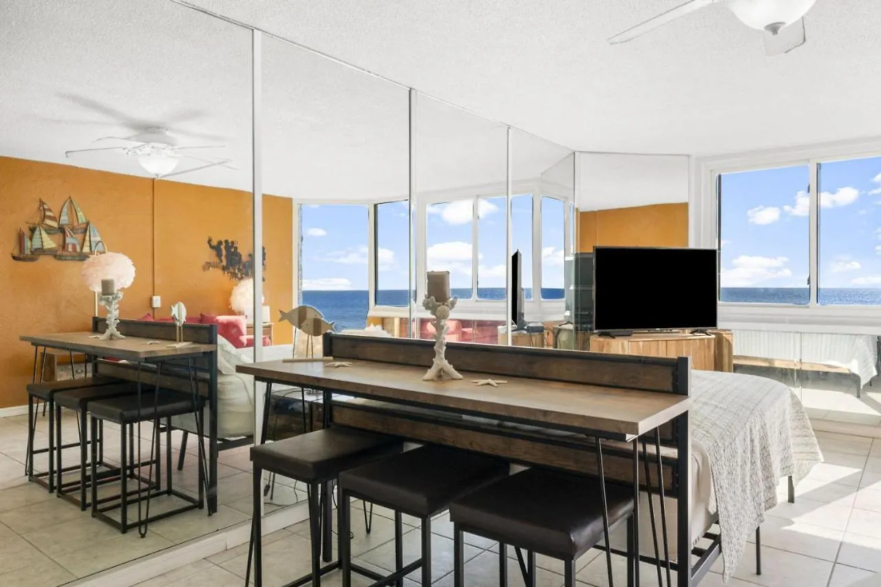 Top Of The Gulf 421 - Luxury Beach Resort Panama City Beach Tatil Evi